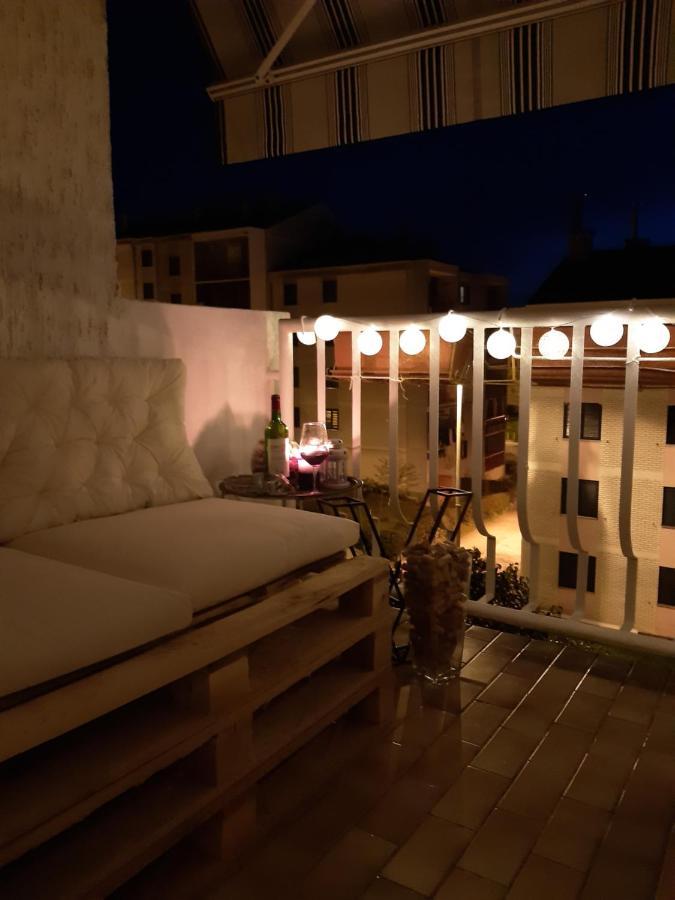 Art Apartment Pula Exteriör bild